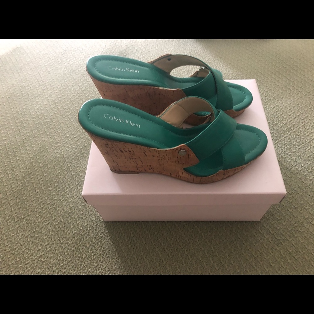Dress sandals